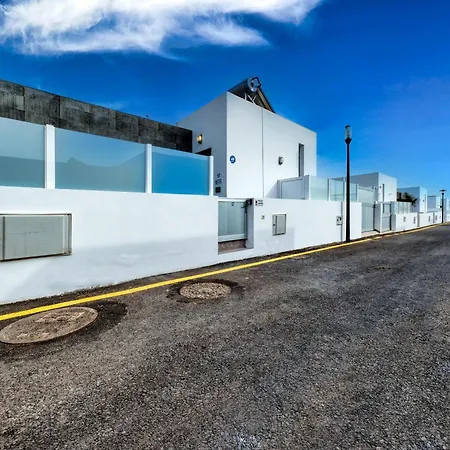 Nyaraló Cassia - Private Pool, Foosball, Bbq, Air-con And Sat Tv By Lanzarote Playa Blanca