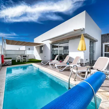 Cassia - Private Pool, Foosball, Bbq, Air-con And Sat Tv By Lanzarote Nyaraló