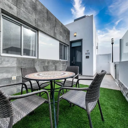 Дом отдыха Cassia - Private Pool, Foosball, Bbq, Air-con And Sat Tv *